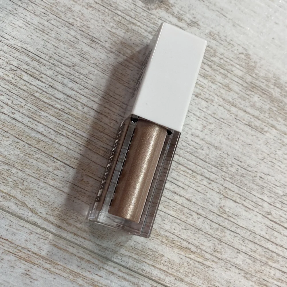 Medusa’s Makeup Ava Liquid Eyeshadow